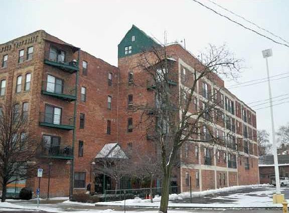 2nd image of 432 E Rich St