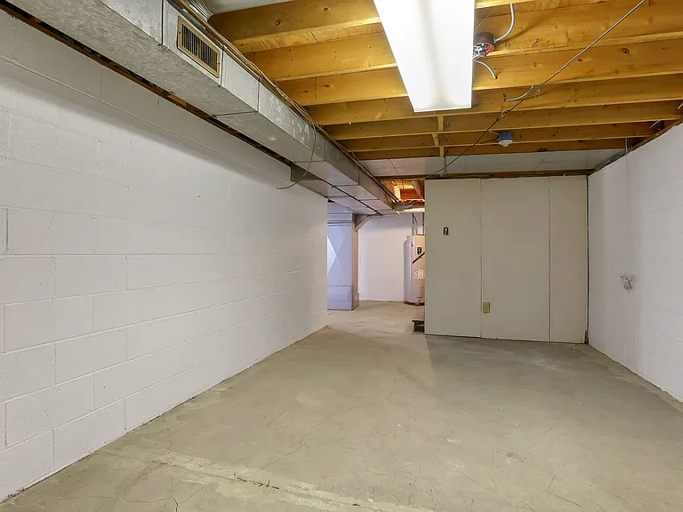 1747 Hightower Dr — Photo 33