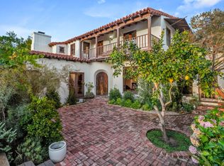 216 Notteargenta Rd, Pacific Palisades, CA 90272
