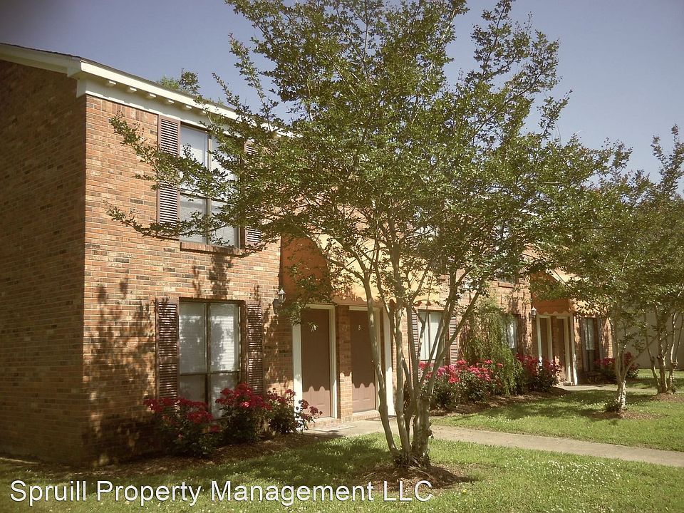 1st image of 110 Logan Dr #D