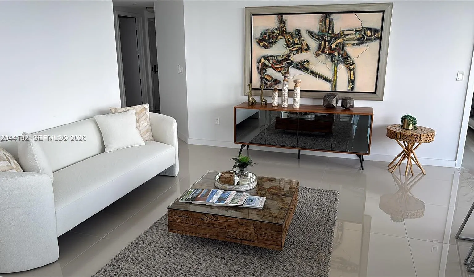 Aria On The Bay Condo — Photo 1