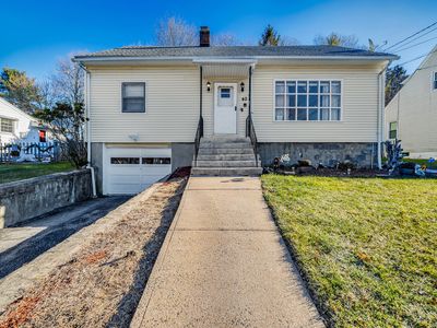 40 Leaf Avenue, Waterbury, CT, 06705