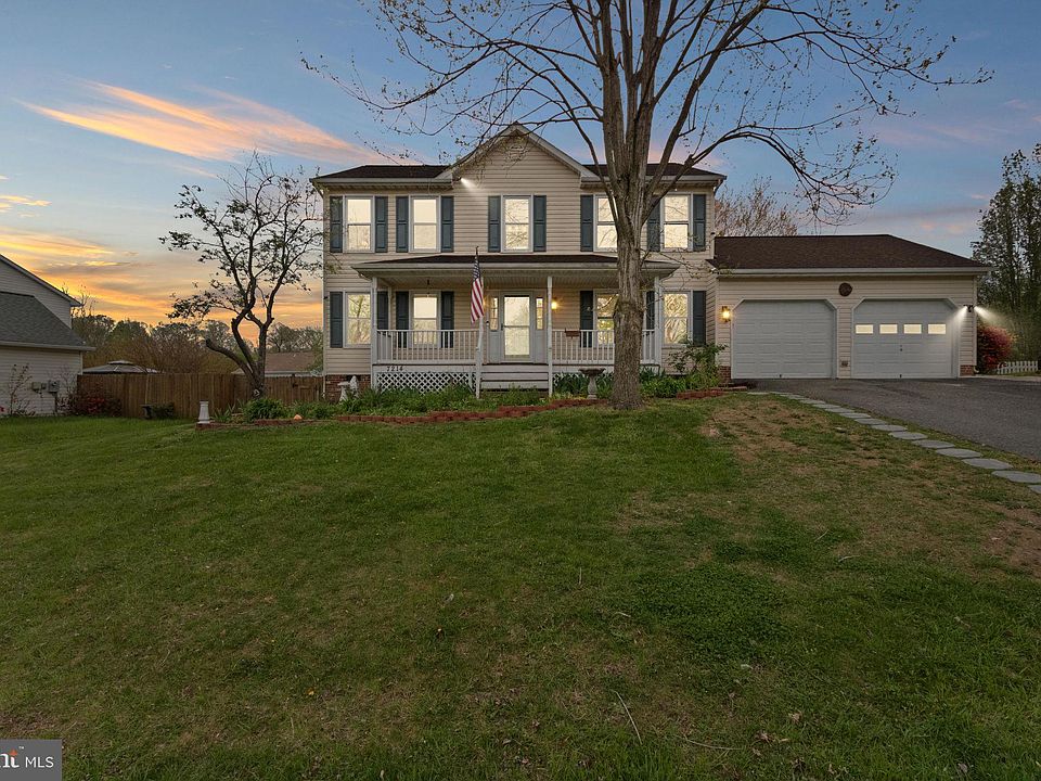 1st image of 7214 Lord Barton Dr
