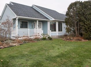 28 Saint Andrews Blvd, Fairport, NY 14450