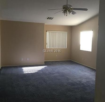3rd image of 5667 Leaning Oak Ave #0