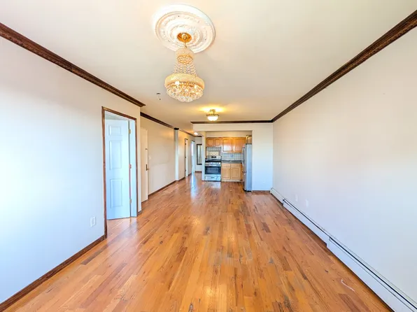 93 East 57th Street image 9 of 13