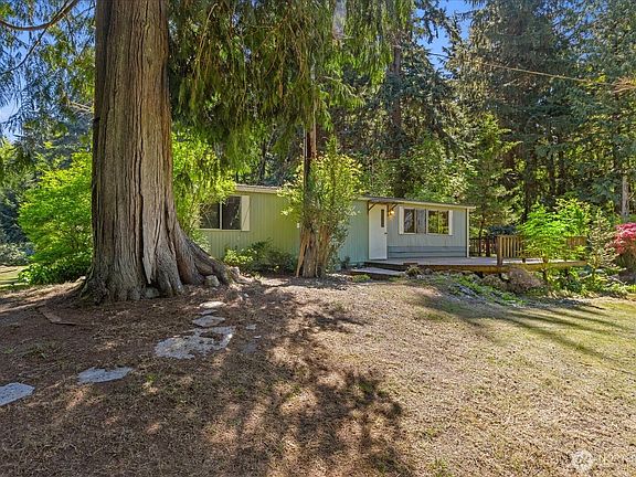 2nd image of 9927 99th Avenue NE