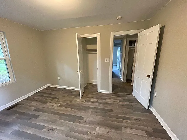 4111 Glory St — Photo 19