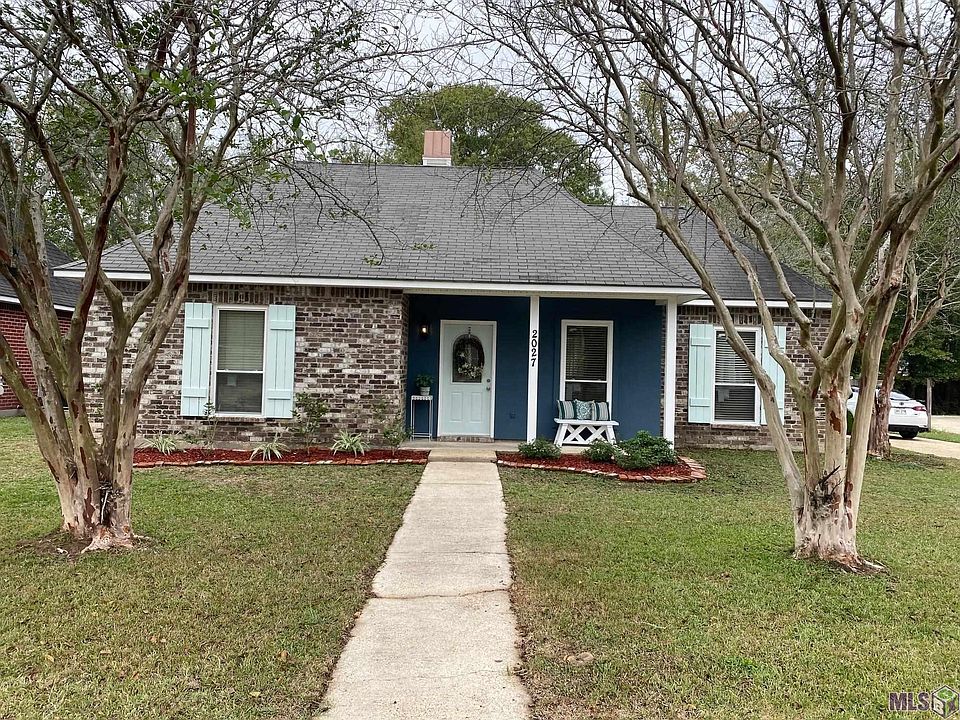 1st image of 2027 Falconcrest Dr