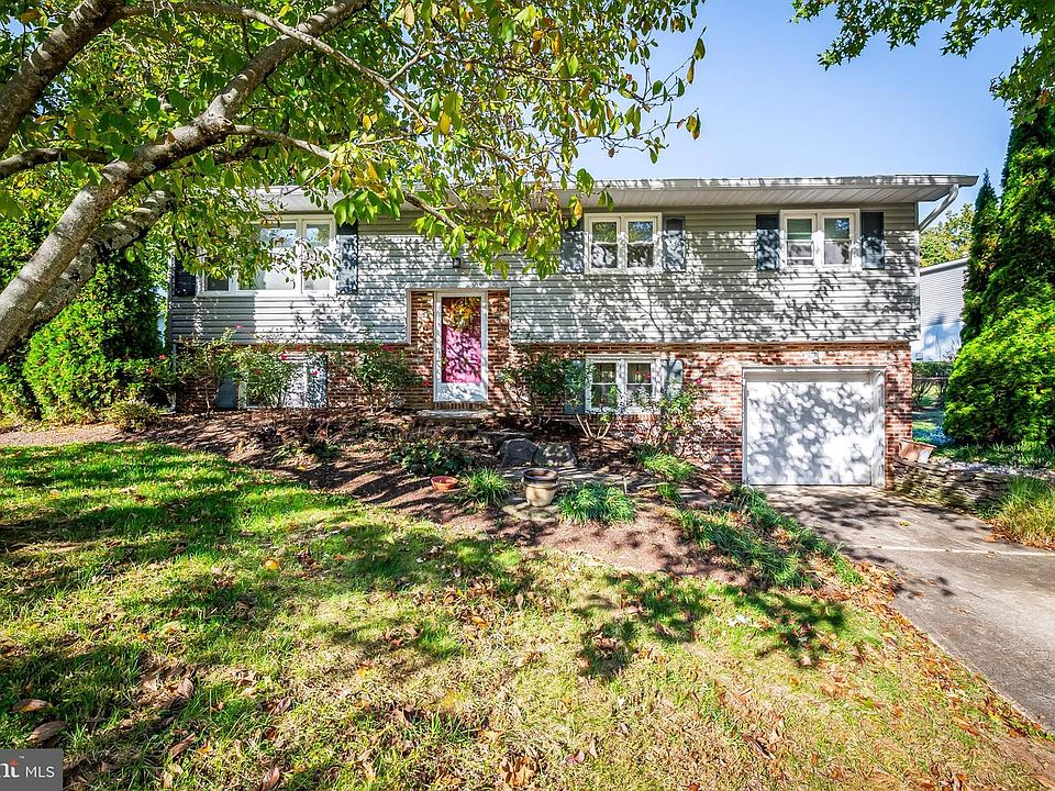 1st image of 1419 Mariner Dr