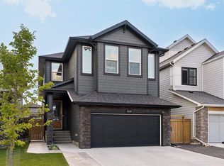 1129 N Cranbrook Gdns SE, Calgary, AB T3M 3L3