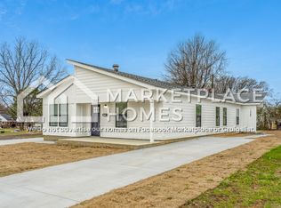 1369 Chadwick Cir, Memphis, TN 38114