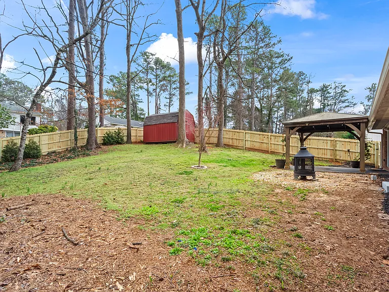 2465 Spring Dr SE — Photo 41