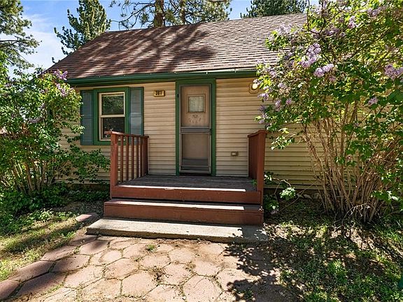 3rd image of 381 Mountainaire Ln