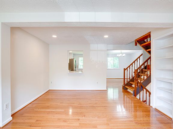 5th image of 1604 Barnstead Dr