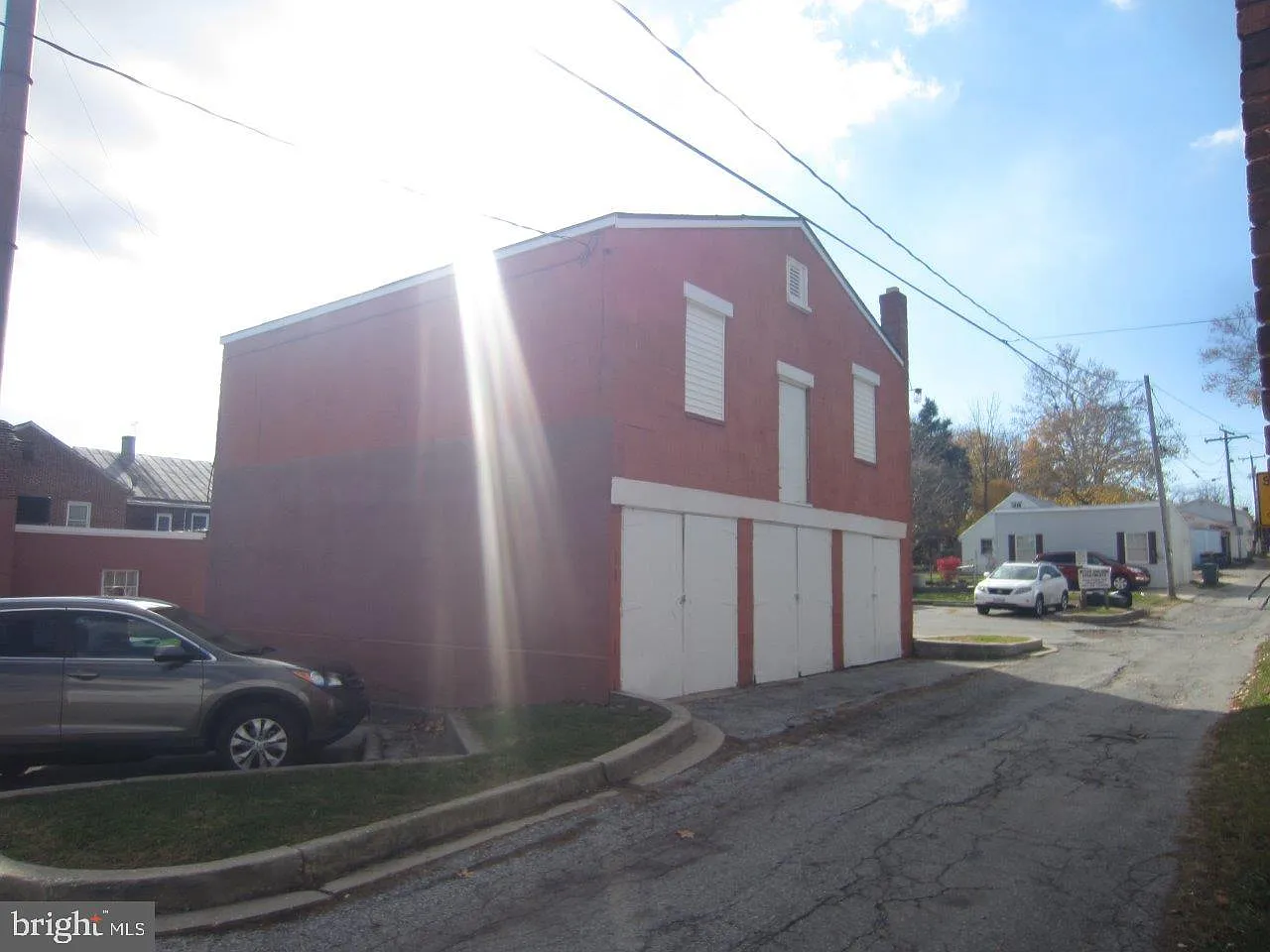 Studio, 100 sqft, $150 — Photo 3