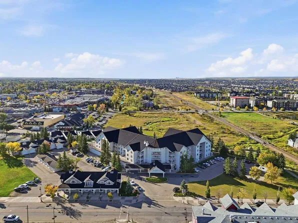 305 1st Ave NW #316, Airdrie, AB T4B 2M5