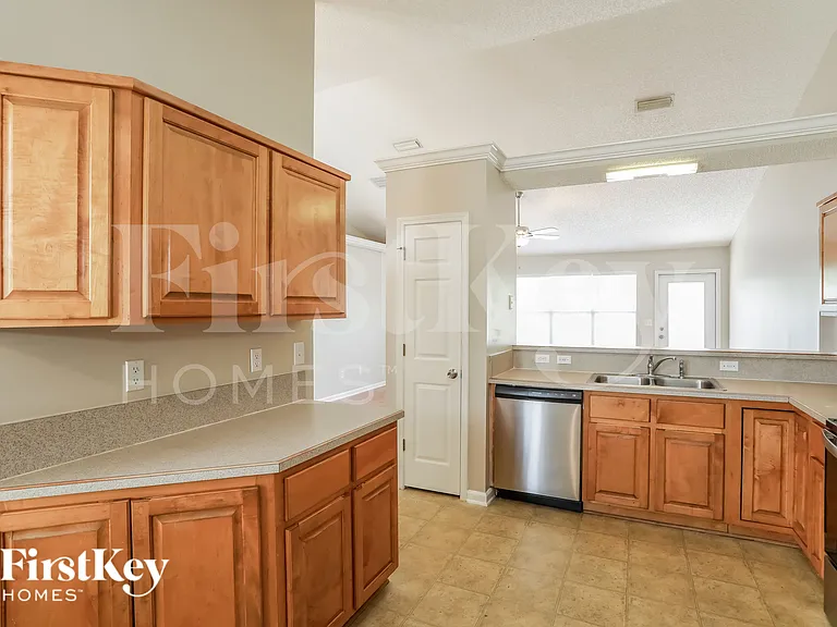 2996 Majestic Oaks Ln — Photo 10