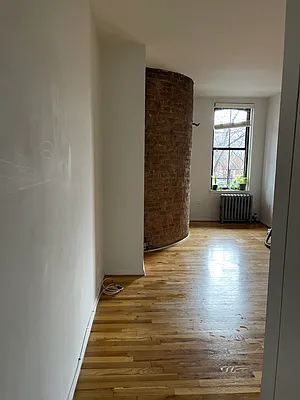 Rented by Corcoran | media 23