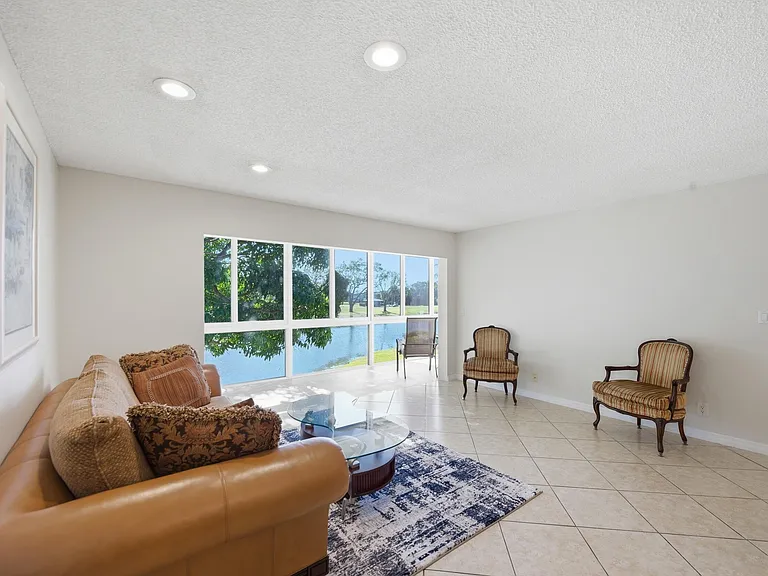 129 Piedmont Way #C — Photo 5