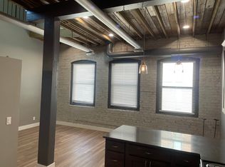 617 S 14th St APT 201, Omaha, NE 68102