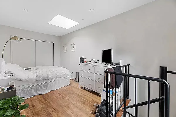 Rented by REAL New York | media 14