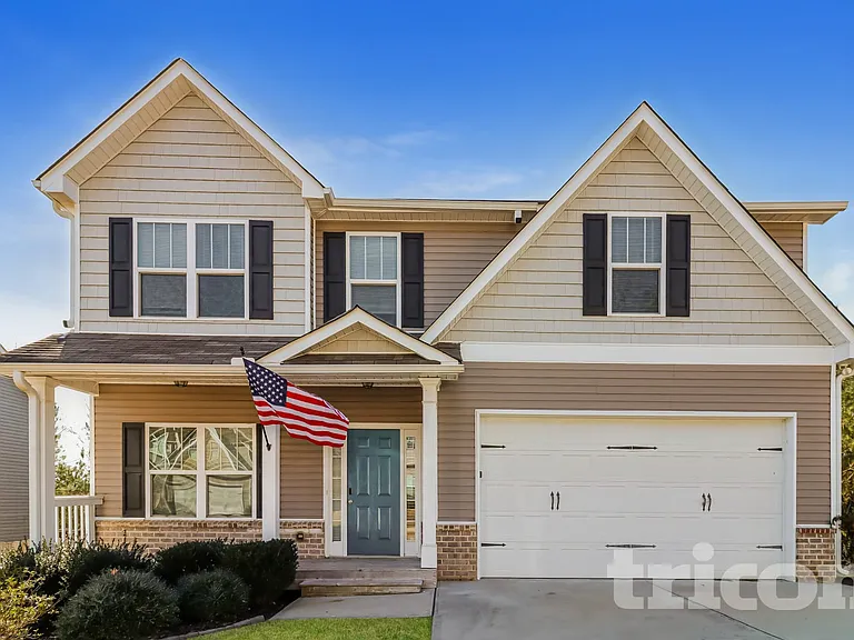 228 Fieldcrest Dr — Photo 1