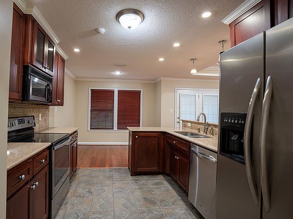 4th image of 4162 Whithorn Way