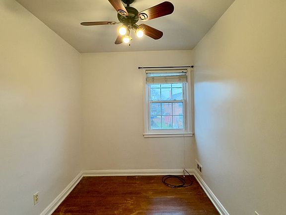 4th image of 8327 Edgedale Rd