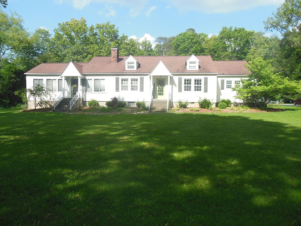 1st image of 1293 Maple Avenue