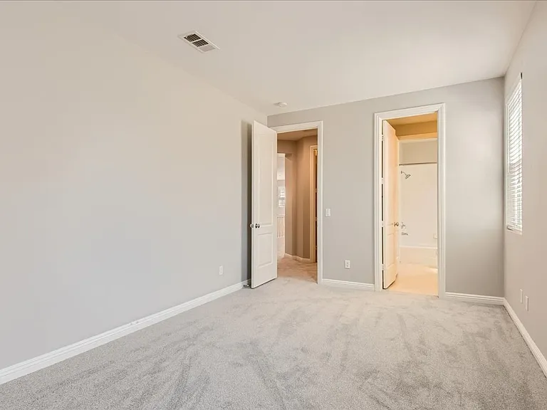 17246 Ralphs Ranch Rd — Photo 33