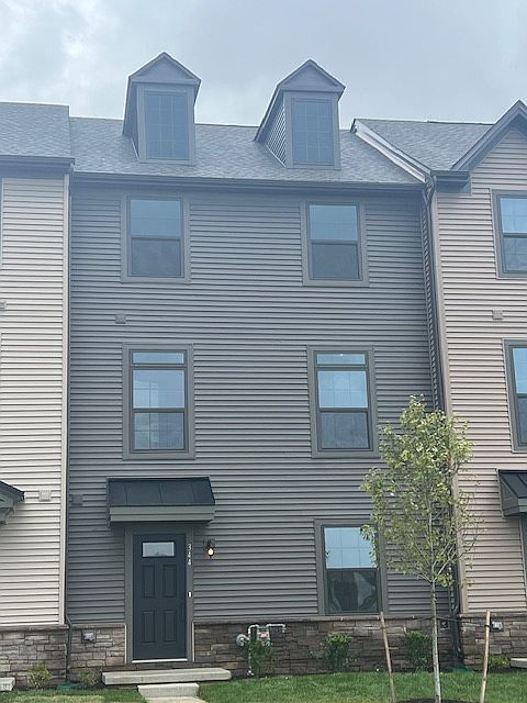 1st image of 344 E Green St
