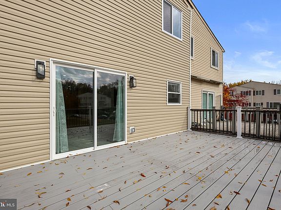 3rd image of 1532 Marcy Pl #B