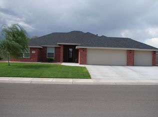 1205 Mimosa Dr, Roswell, NM 88201