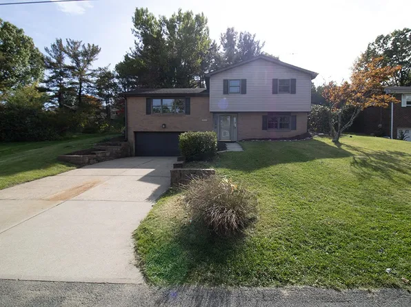 4135 Cambridge Dr, Irwin, PA 15642