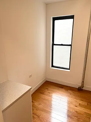 Rented by Landmark Realty & Management | media 32