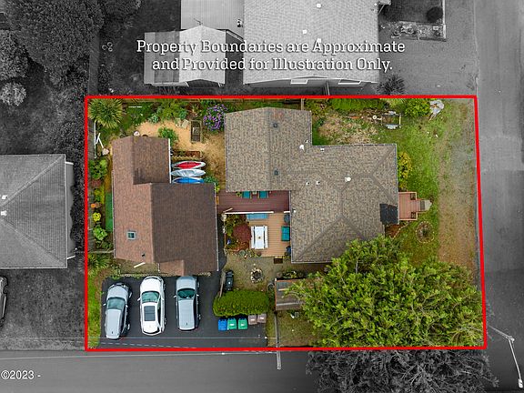 5th image of 110 Lorraine St