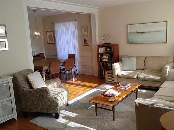 3rd image of 3713 Essex Rd