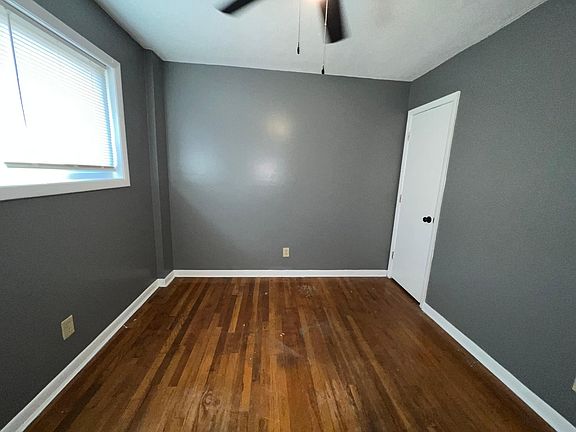 3rd image of 6010 Jefferson Ave APT 4