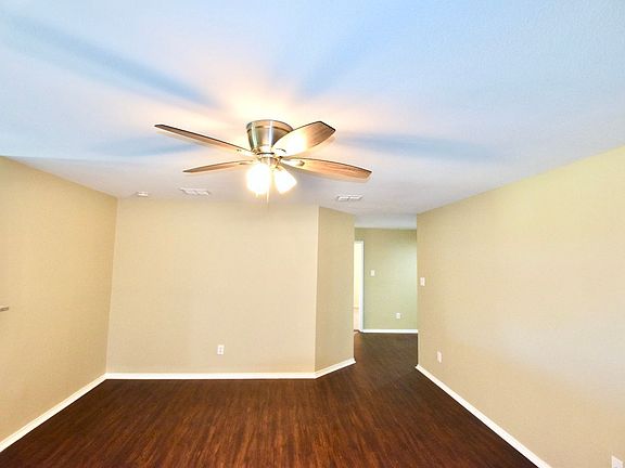 5th image of 1223 Bellevue Dr
