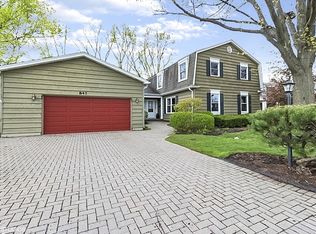 841 S Harvard Dr, Palatine, IL 60067