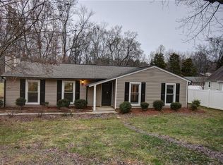 3202 Morning Dew Rd, Greensboro, NC 27407