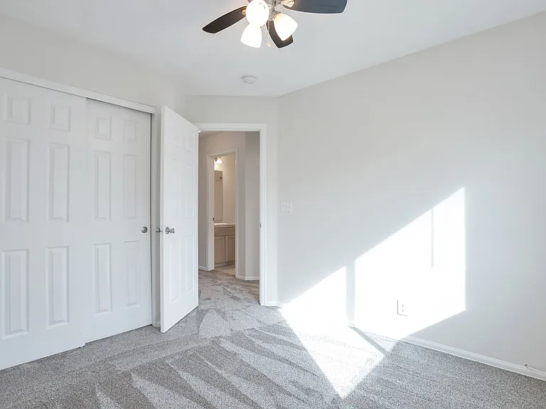 1254 S Zeno Way #E — Photo 22