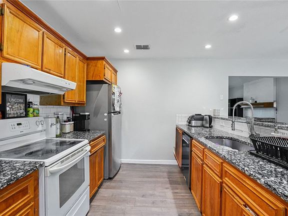 4th image of 3902 Wirt Ave