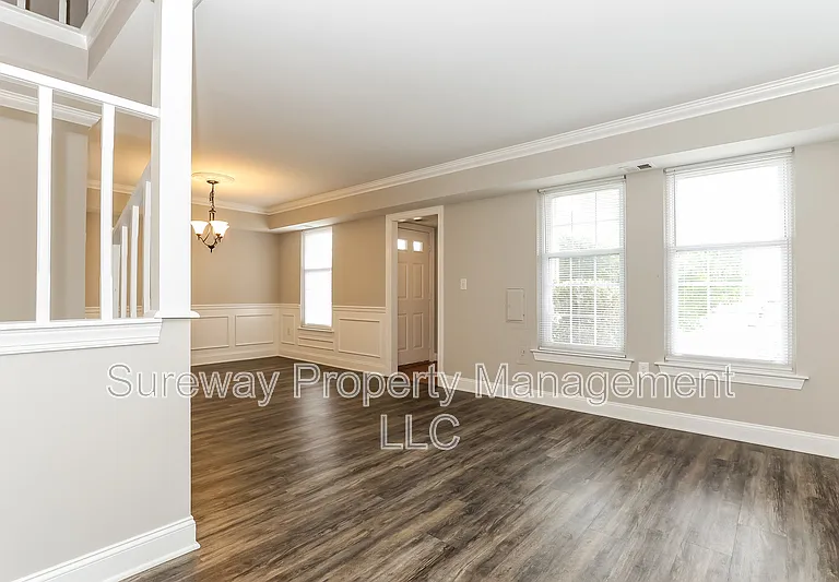 1810 Pennland Ct — Photo 4