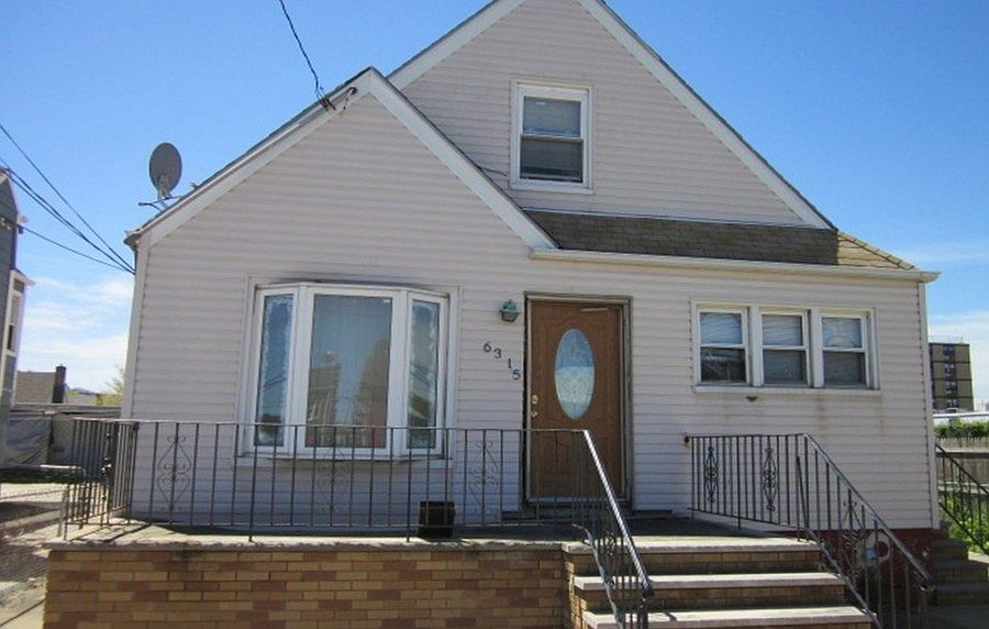 1st image of 63 Beach Channel Dr #15