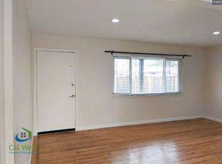 $2600 - 1 Bd / 1 Ba Quiet Mountain View apartment in North Whisman Neighborhood, Mountain View, CA 94043