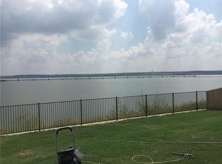 1846 Bayfront Dr, Grand Prairie, TX 75051