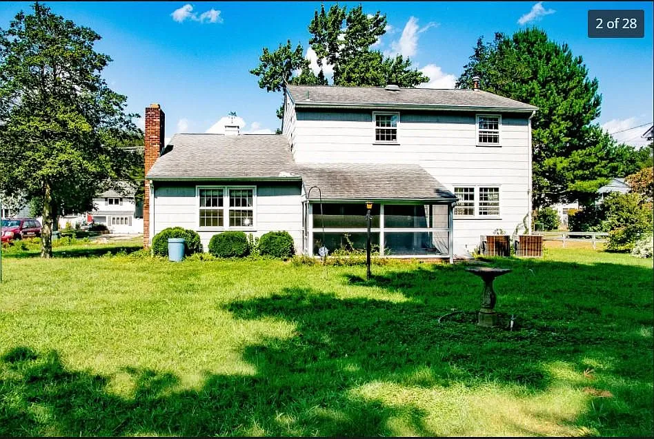 5 bed, 2000 sqft, $3,500 — Photo 2