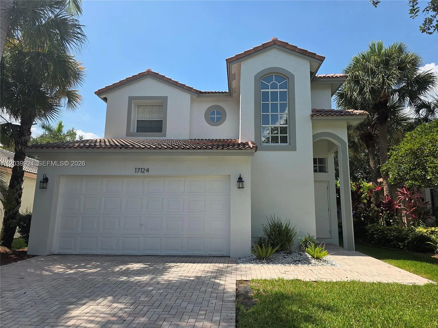 Pembroke Isles Ii — Photo 1